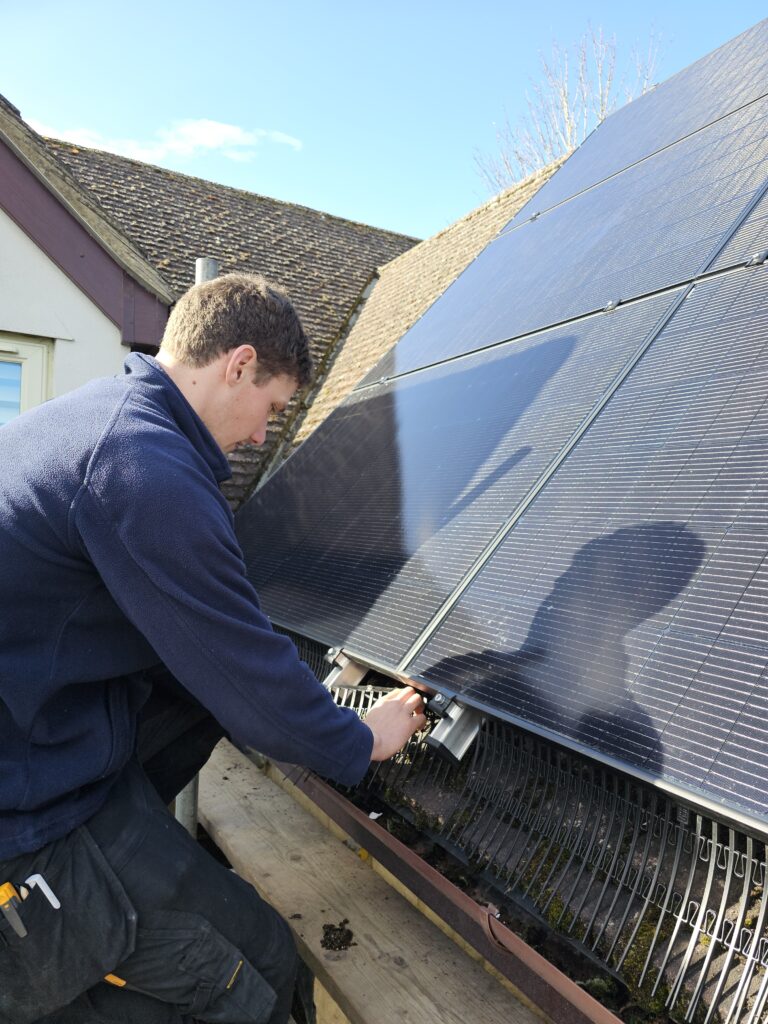 Powersol Residential solar installations - Lumos PV Power Systems